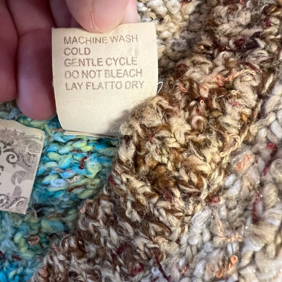 Sold‎ out - Picture 5 of 8